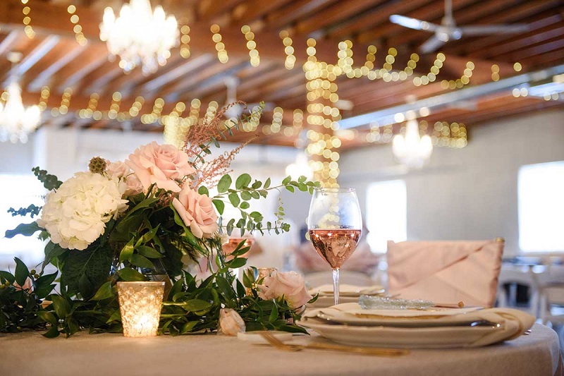 How to Decorate a Wedding Photozone | DIY Wedding Ideas